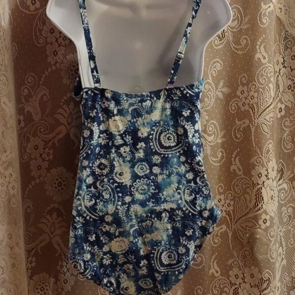 Niptuck, size 10, blue white floral swimsuit adjustable strap shirred molded cup - Picture 4 of 8